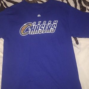 A dark blue storm chaser tee shirt 👕